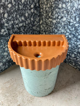 Load image into Gallery viewer, Sample Sale -  Concrete Sink - The Semi Scallop - Jaffa