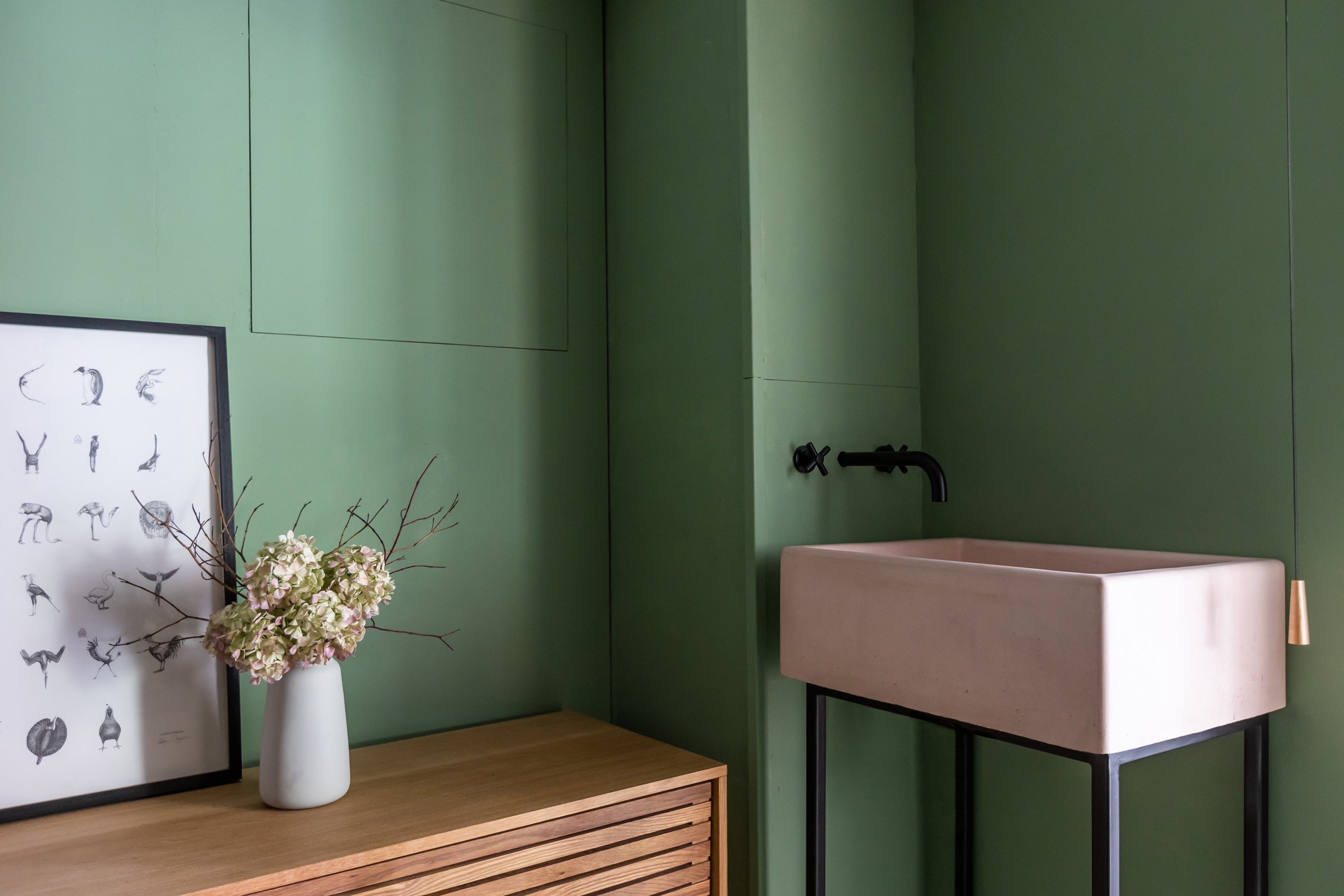 Concrete Sink - The Butler