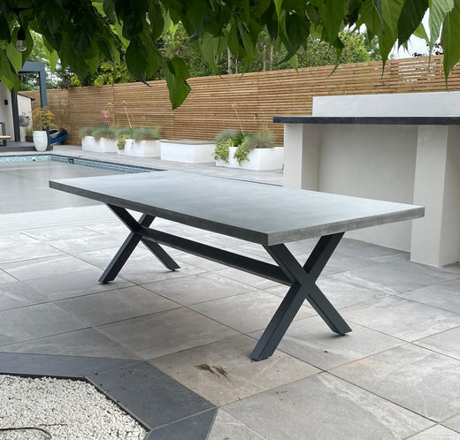 Outdoor Table, London