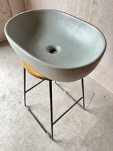 Load image into Gallery viewer, Sample Sale -  Concrete Sink - The Oval - Pigeon - 3