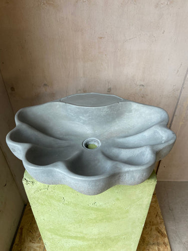 Outlet -  Concrete Sink - The Shell - Pigeon Grey Colourway